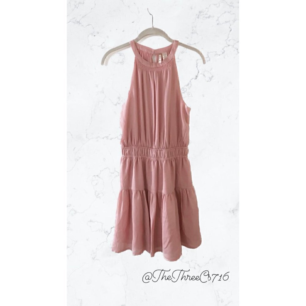 Japna size M open back peach dress